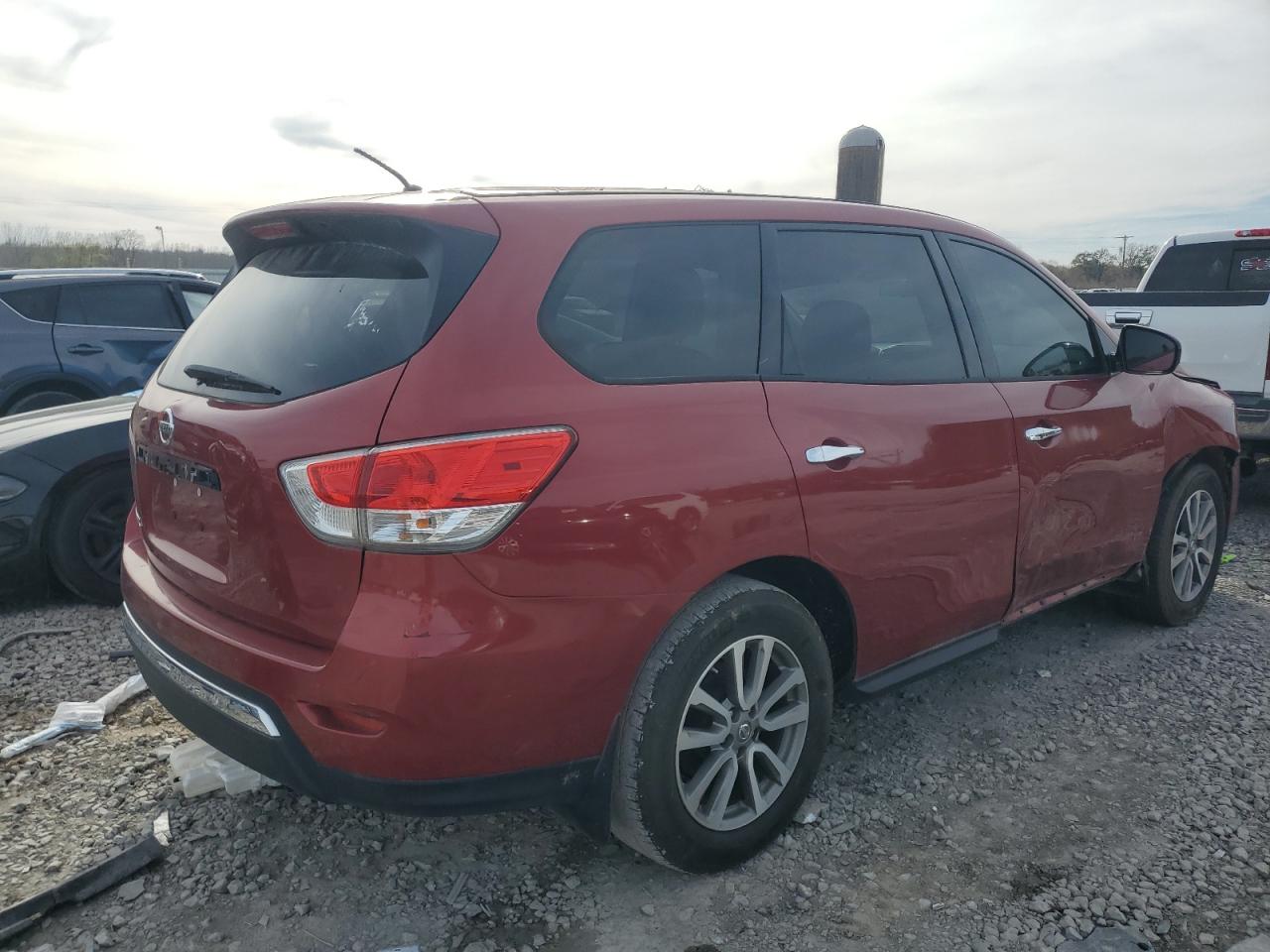 Obraz 3 z 2014 NISSAN PATHFINDER S 2014 z VIN 5N1AR2MN8EC690738