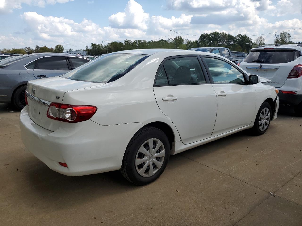Image 3 of 2011 TOYOTA COROLLA BASE 2011 with VIN JTDBU4EE9BJ091162