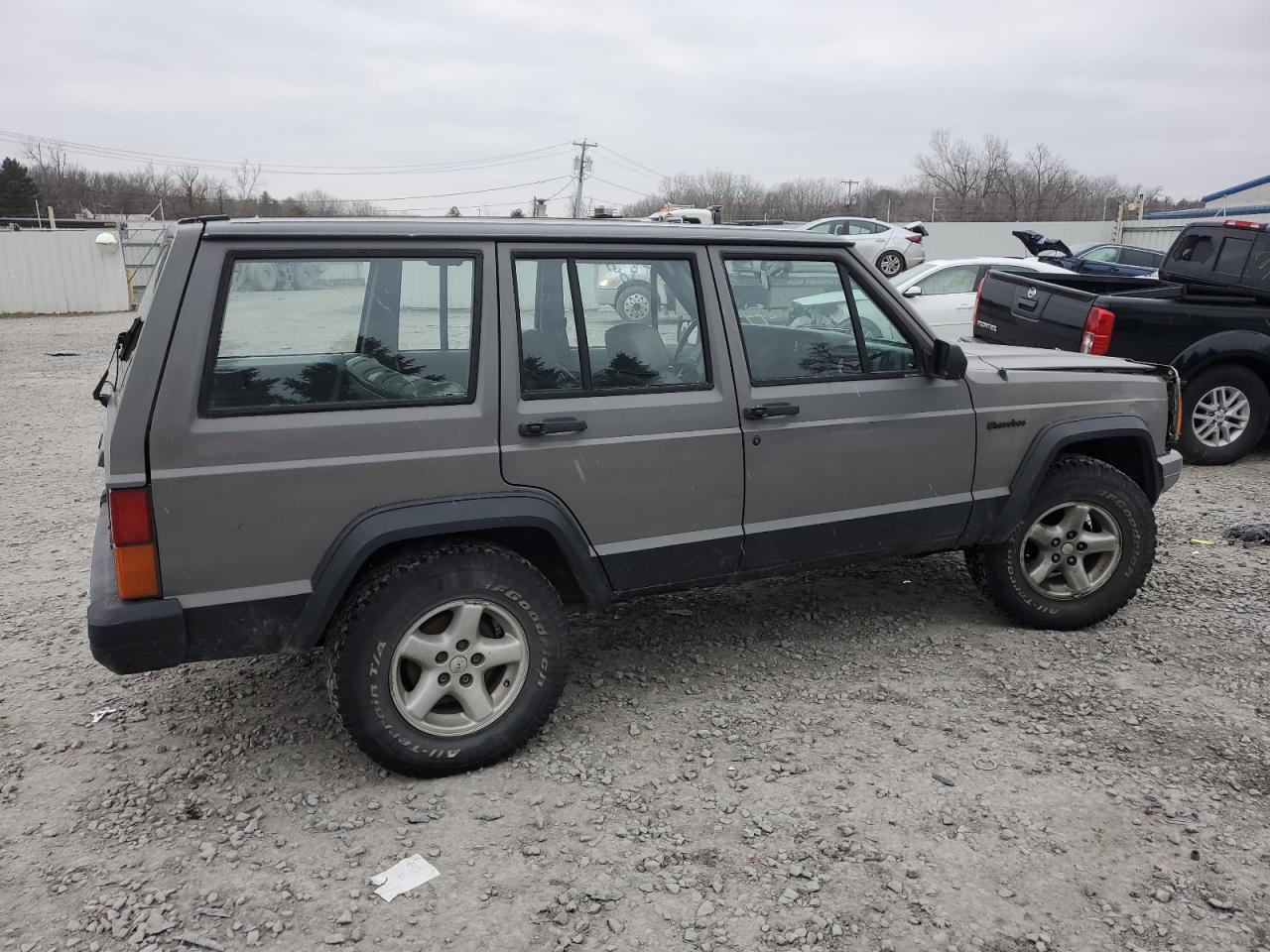 Obraz 3 z 1988 JEEP CHEROKEE  1988 z VIN 1JCMR7819JT098571