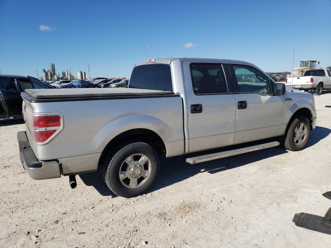 Obraz 3 z 2013 FORD F150 SUPERCREW 2013 z VIN 1FTFW1CF2DFA93654