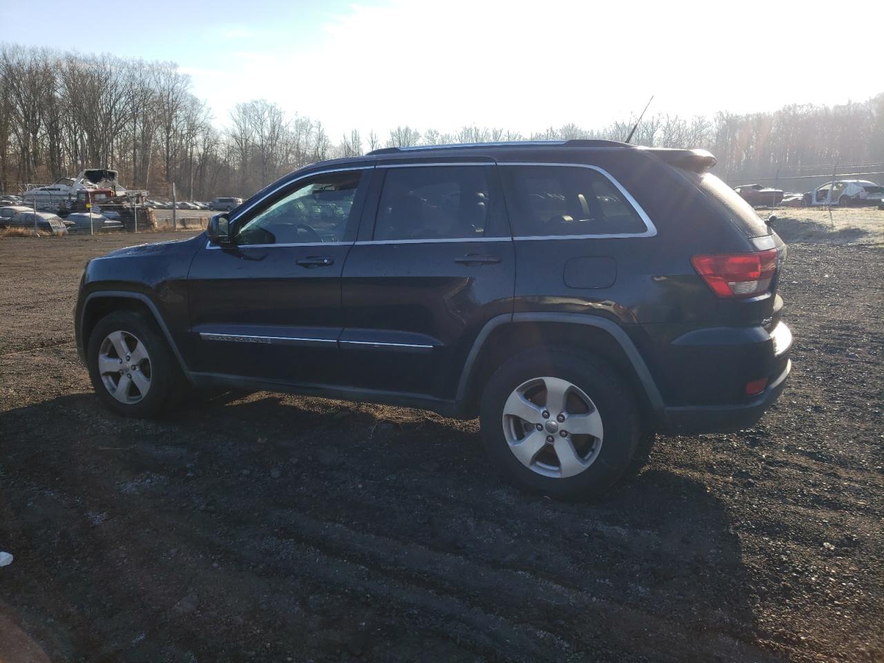Image 2 of 2011 JEEP GRAND CHEROKEE LAREDO 2011 with VIN 1J4RR4GG5BC526935