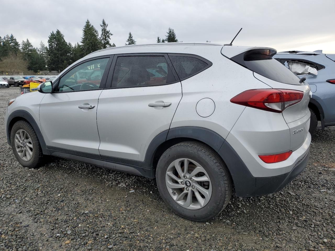 Image 2 of 2016 HYUNDAI TUCSON LIMITED 2016 with VIN KM8J33A47GU084475