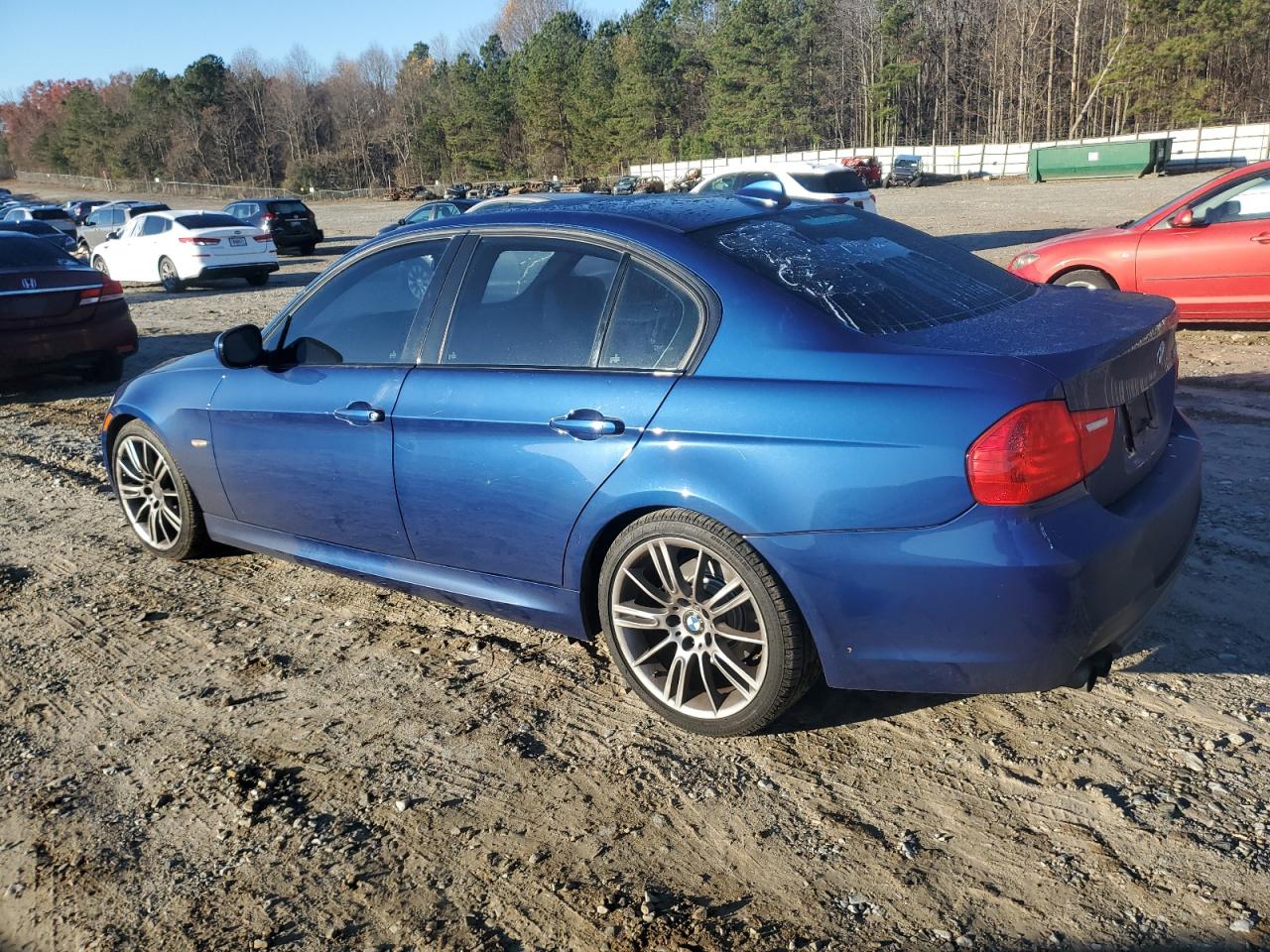 Obraz 2 z 2011 BMW 328 I 2011 z VIN WBAPH7G53BNM55512