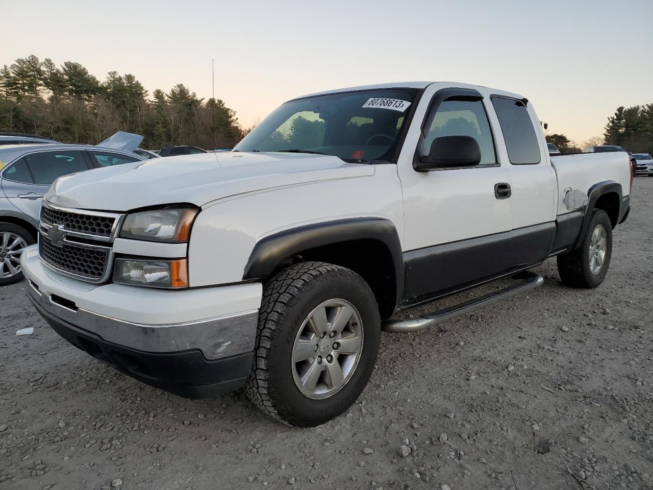 Image 1 of 2006 CHEVROLET SILVERADO K1500 2006 with VIN 1GCEK19Z36Z233074