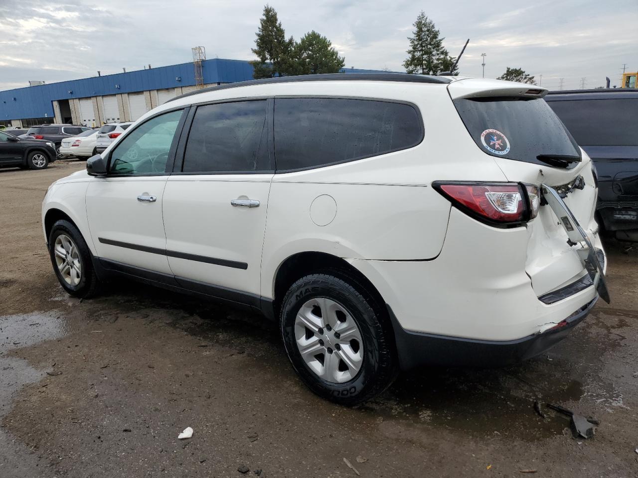 Изображение 2 Chevrolet Traverse Ls 2014 с VIN 1GNKRFED4EJ202250
