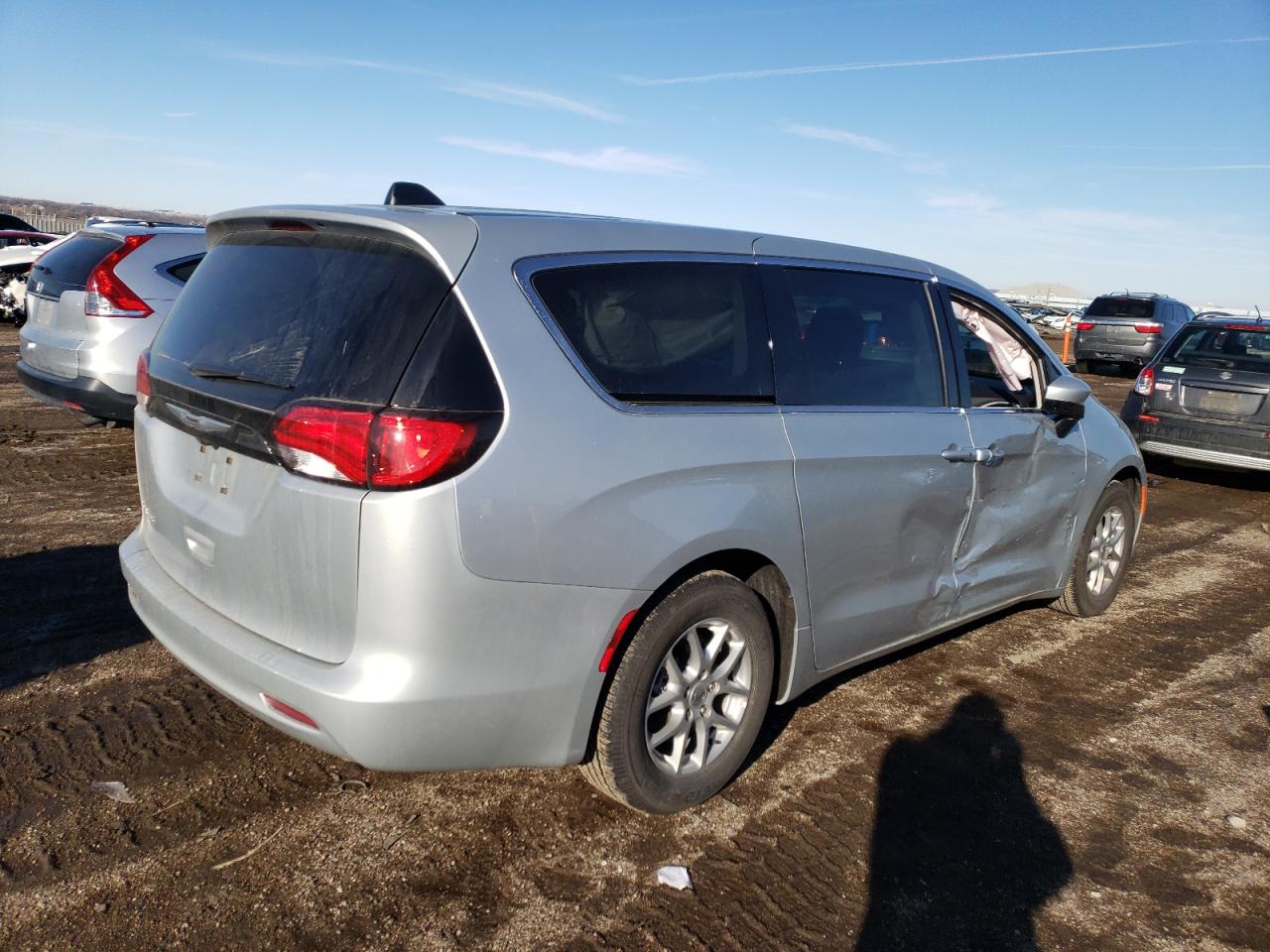 Obraz 3 z 2023 CHRYSLER VOYAGER LX 2023 z VIN 2C4RC1CG3PR591115