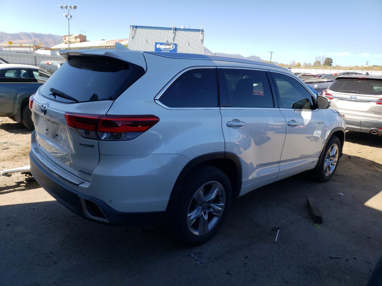 Obraz 3 z 2017 TOYOTA HIGHLANDER HYBRID LIMITED 2017 z VIN 5TDDGRFH7HS036291