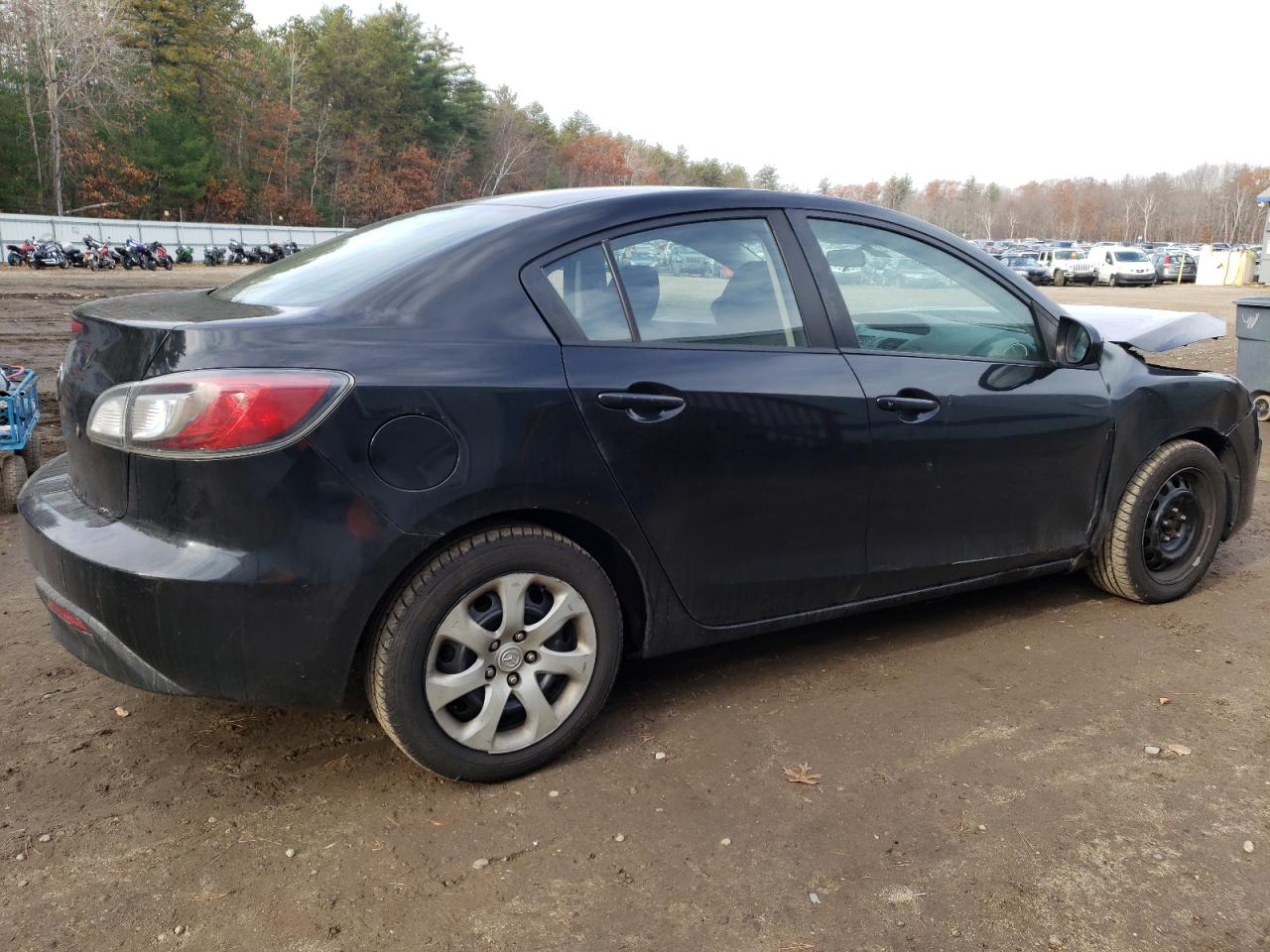 Obraz 3 z 2011 MAZDA 3 I 2011 z VIN JM1BL1UG2B1462490