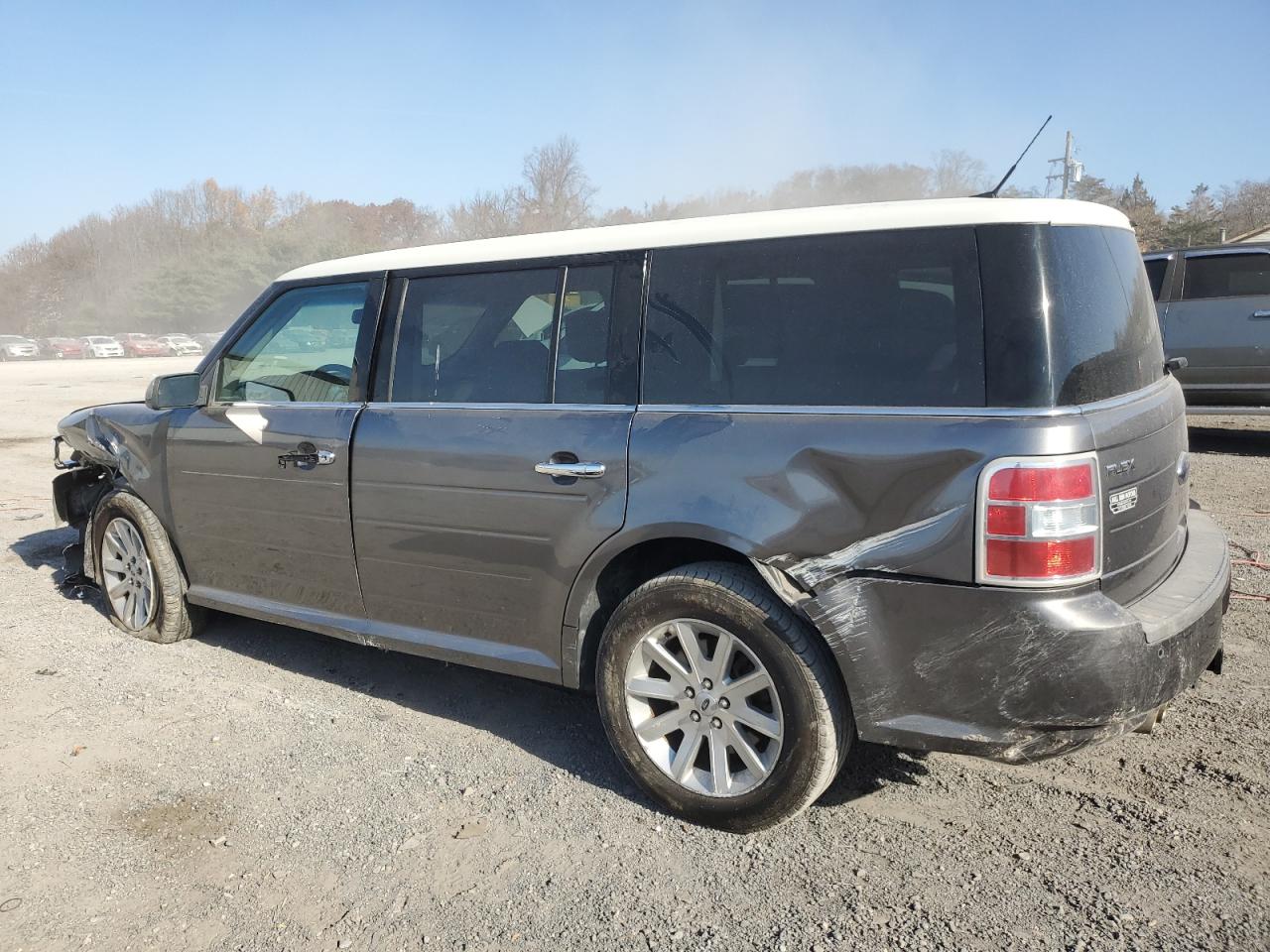 Image 2 of 2009 FORD FLEX SEL 2009 with VIN 2FMEK62C69BA27186