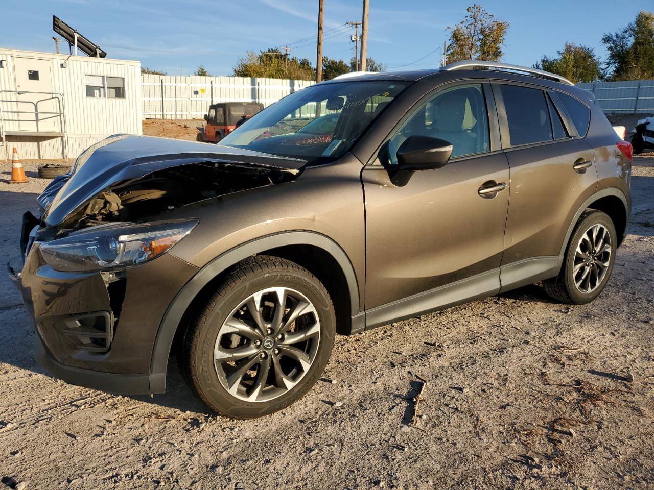 Image 1 of 2016 MAZDA CX-5 GT 2016 with VIN JM3KE4DY2G0863692