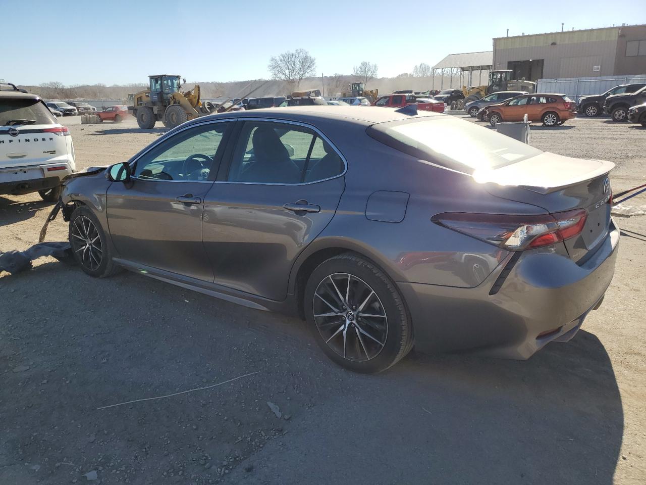 Image 2 of 2021 TOYOTA CAMRY SE 2021 with VIN 4T1G11AK4MU519970