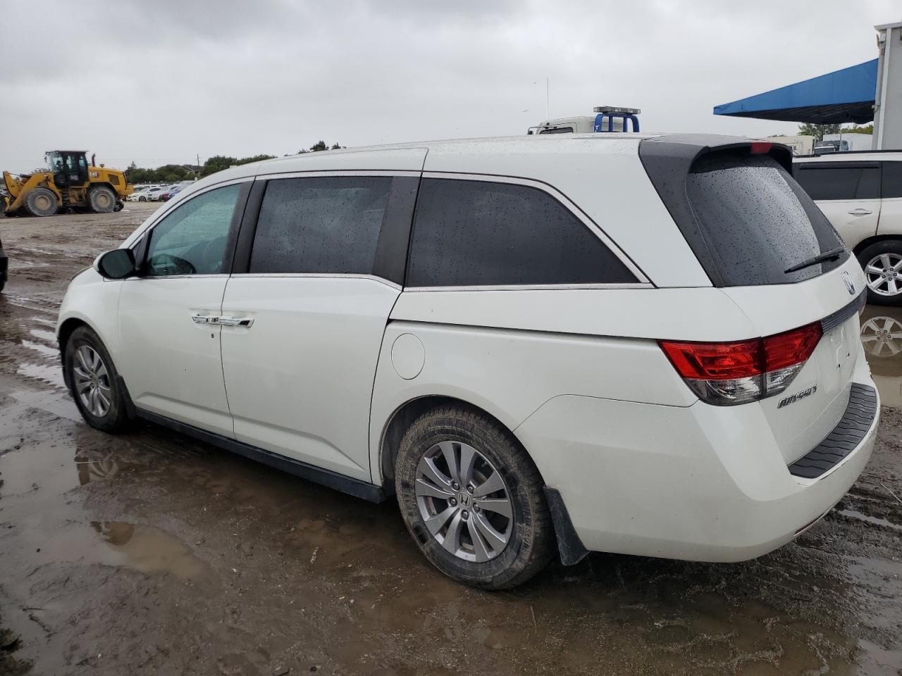 Image 2 of 2014 HONDA ODYSSEY EX 2014 with VIN 5FNRL5H45EB050971