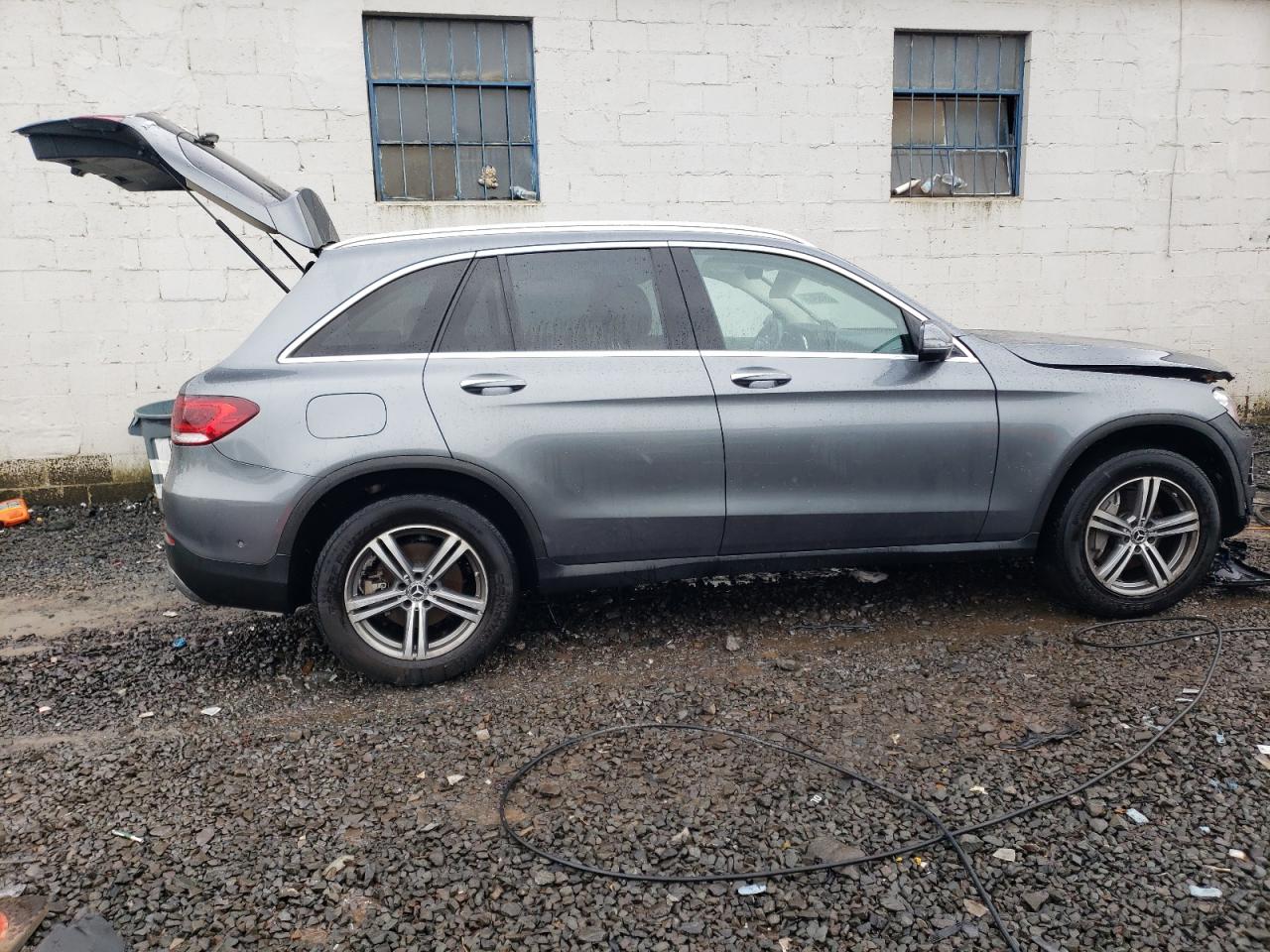 Image 3 of 2020 MERCEDES-BENZ GLC 300 4MATIC 2020 with VIN W1N0G8EB7LF810966