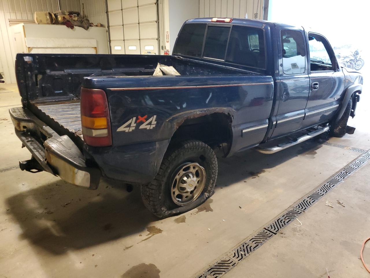 Obraz 3 z 2000 CHEVROLET SILVERADO K2500 2000 z VIN 1GCGK29U2YE270162