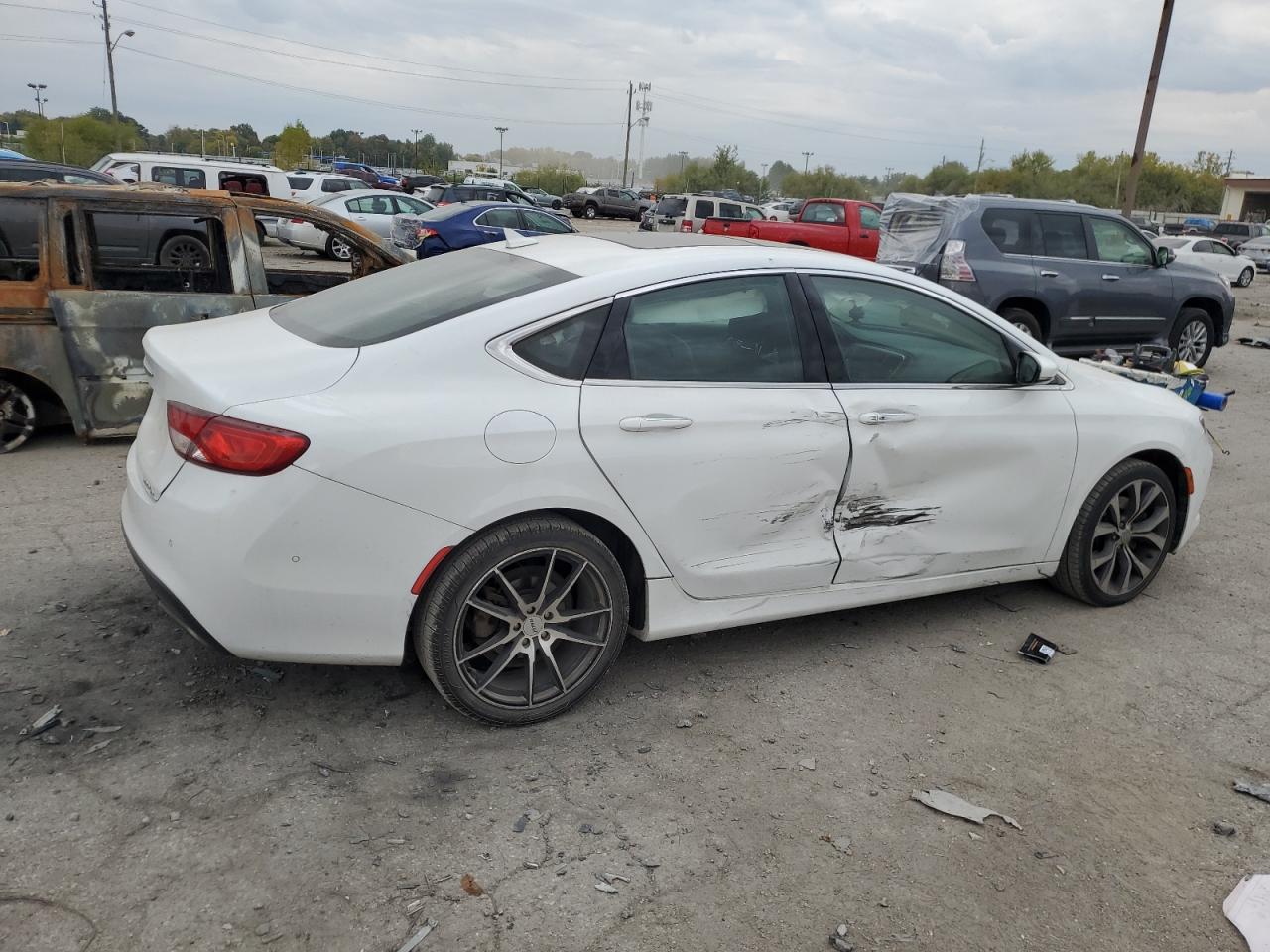 Изображение 3 2015 CHRYSLER 200 C 2015 с VIN 1C3CCCCG1FN510419
