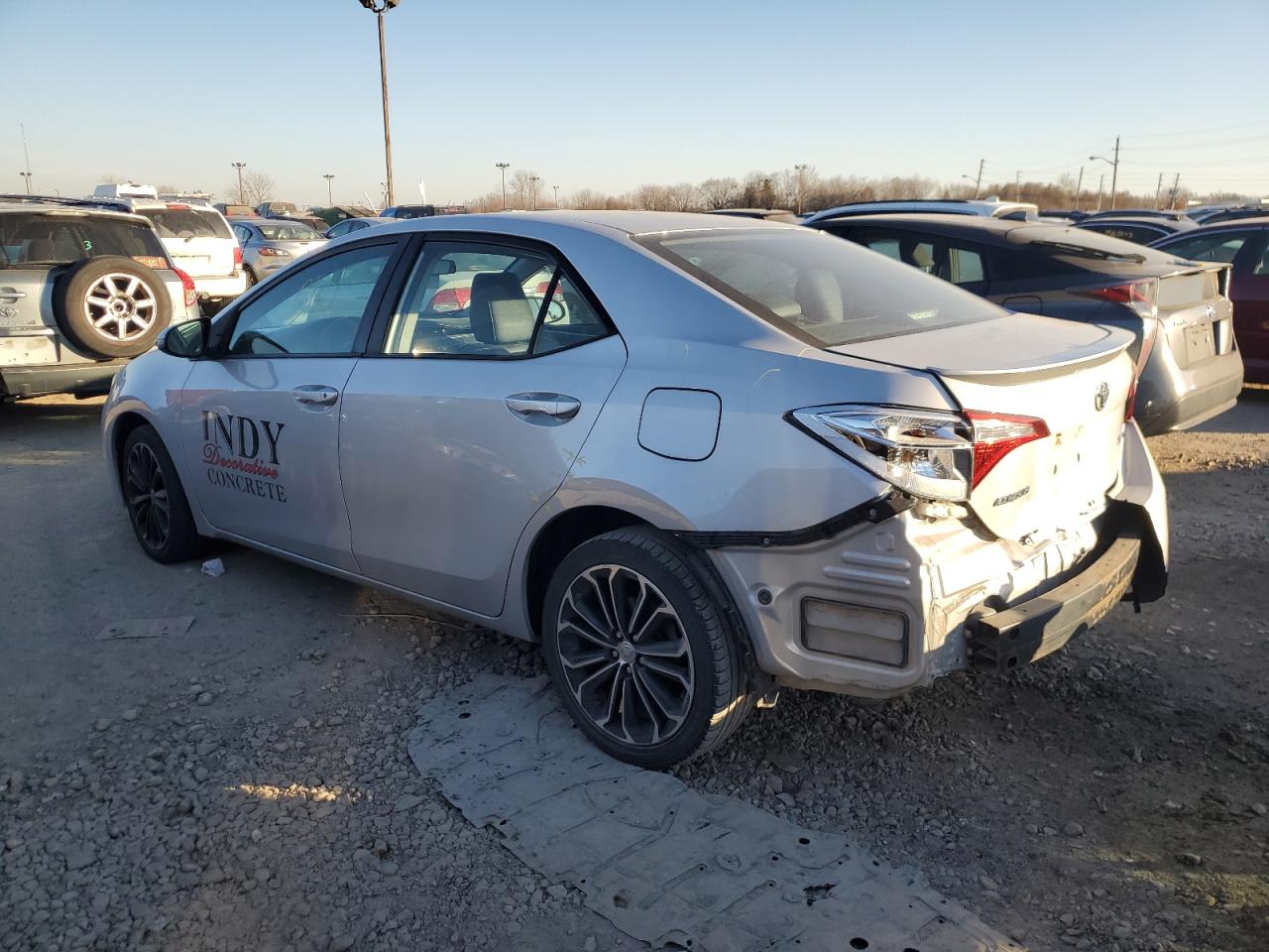 Image 2 of 2015 TOYOTA COROLLA L 2015 with VIN 2T1BURHE0FC427002