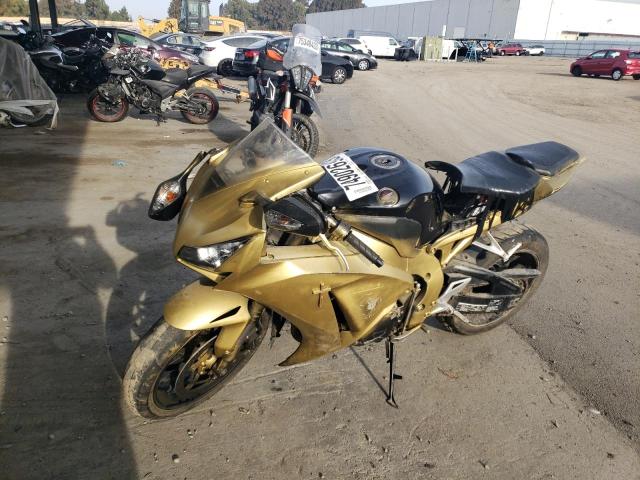 Изображение 2 2014 HONDA CBR1000 RR 2014 с VIN JH2SC5913EK600023