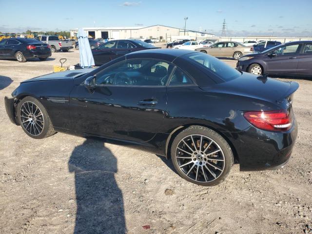 Image 2 of 2019 MERCEDES-BENZ SLC 300 2019 with VIN WDDPK3JA8KF157427