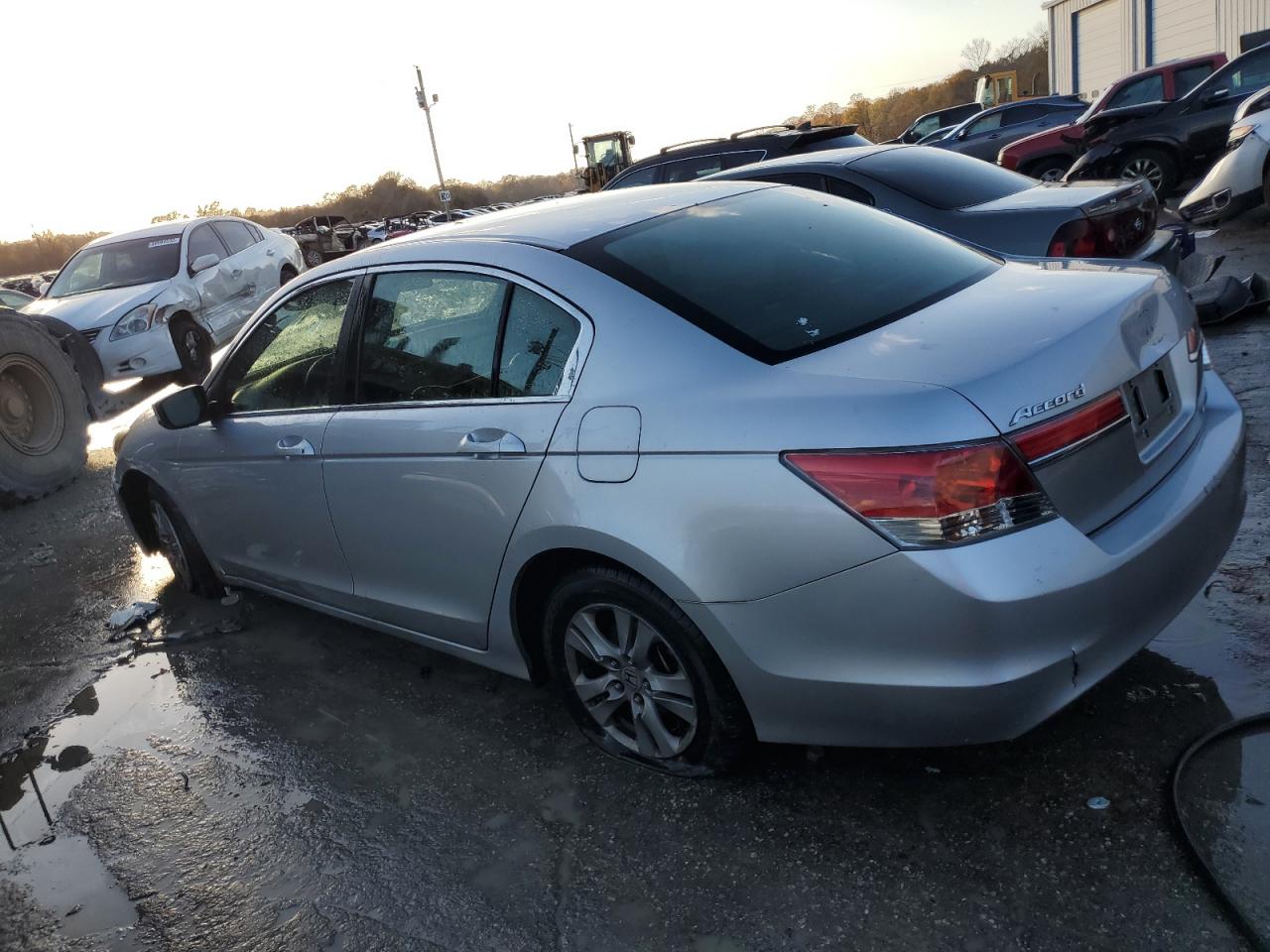 Изображение 2 2011 HONDA ACCORD SE 2011 с VIN 1HGCP2F61BA133171