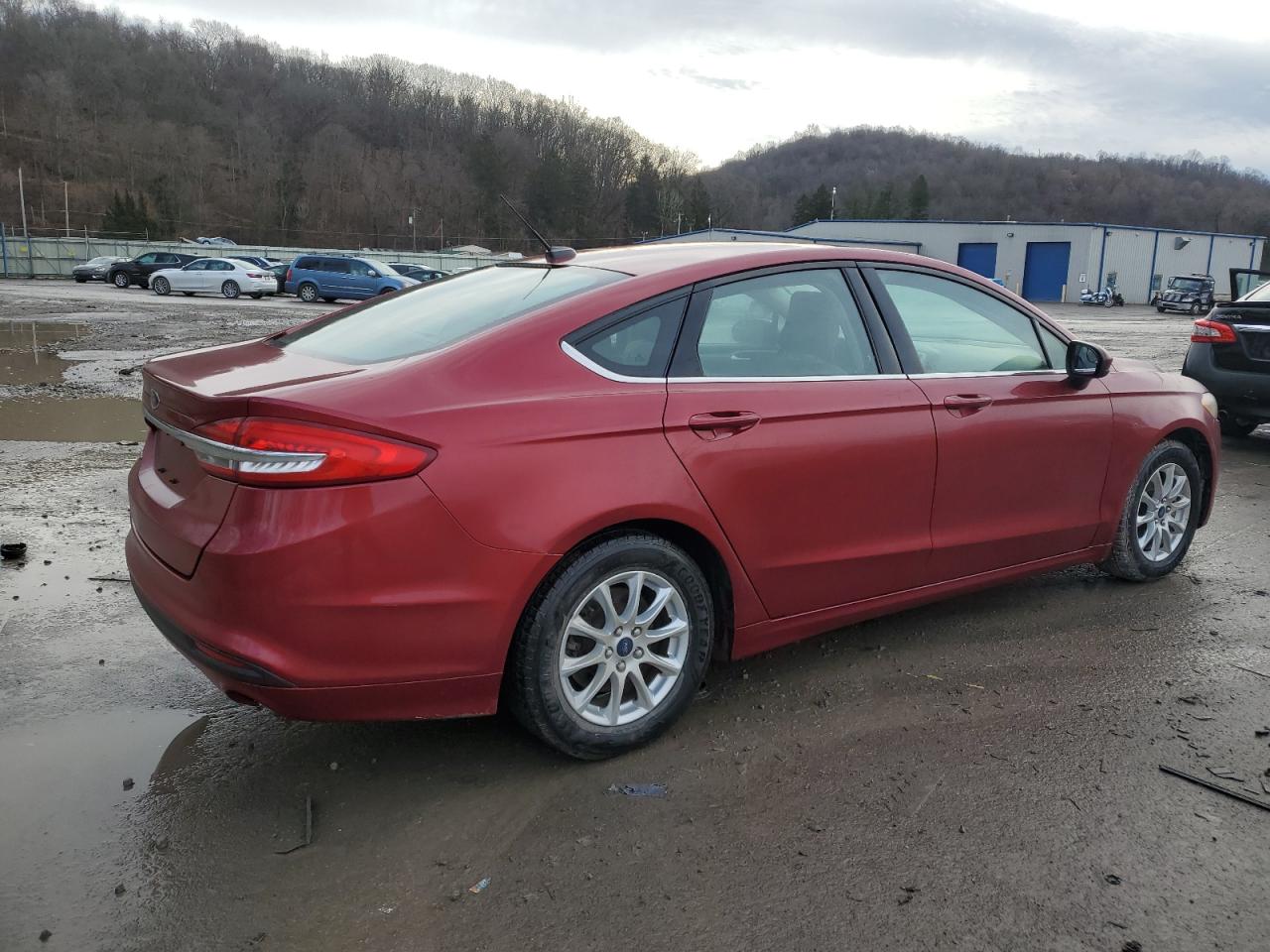 Изображение 3 2017 FORD FUSION S 2017 с VIN 3FA6P0G71HR161130
