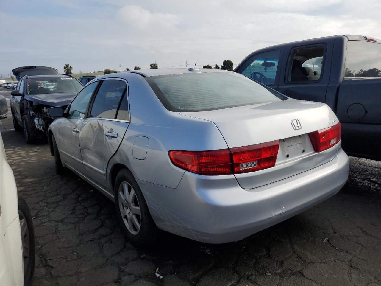 Изображение 2 2005 HONDA ACCORD EX 2005 с VIN 1HGCM66835A044420