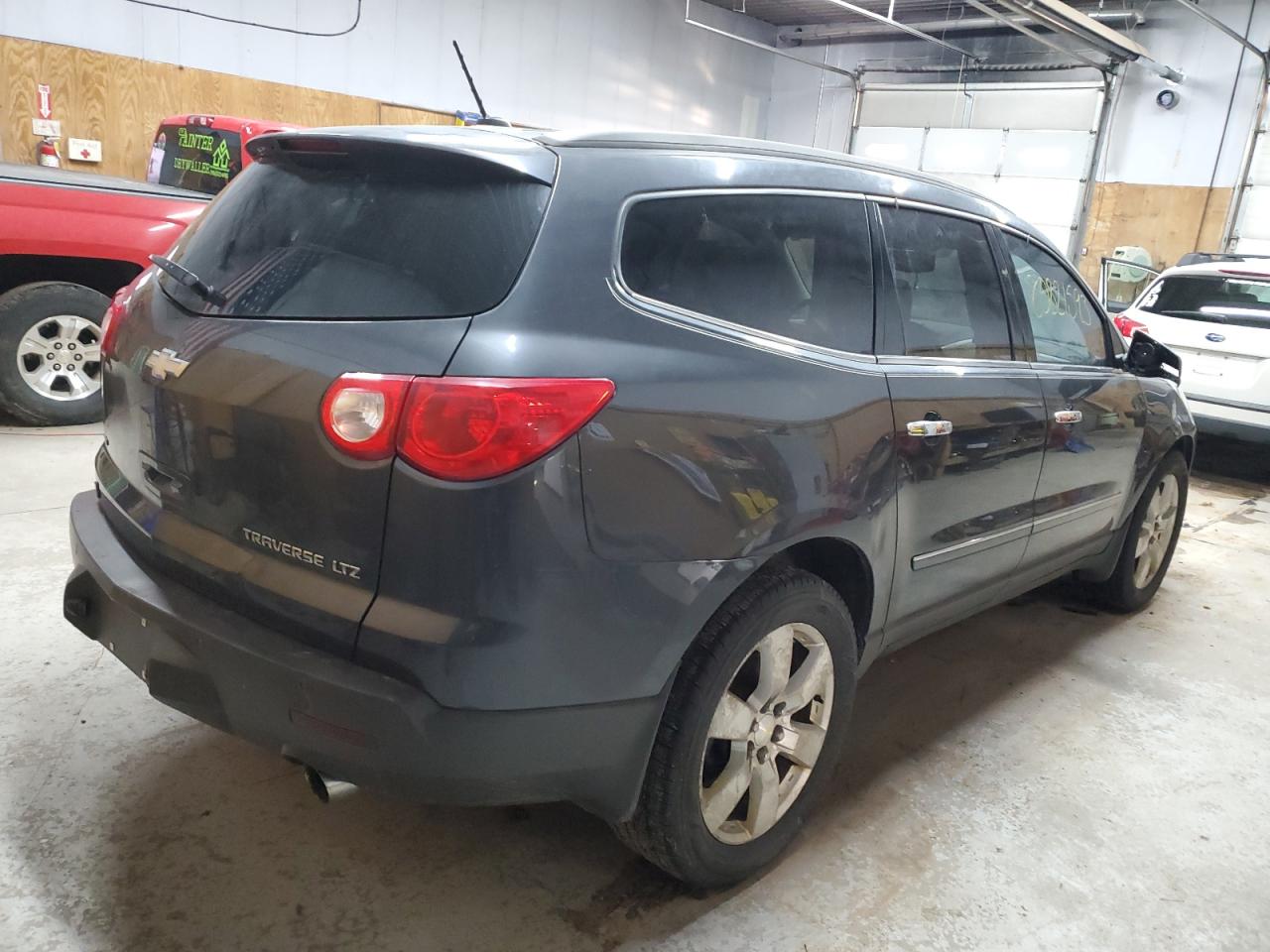 Image 3 of 2011 CHEVROLET TRAVERSE LTZ 2011 with VIN 1GNKVLED6BJ161755