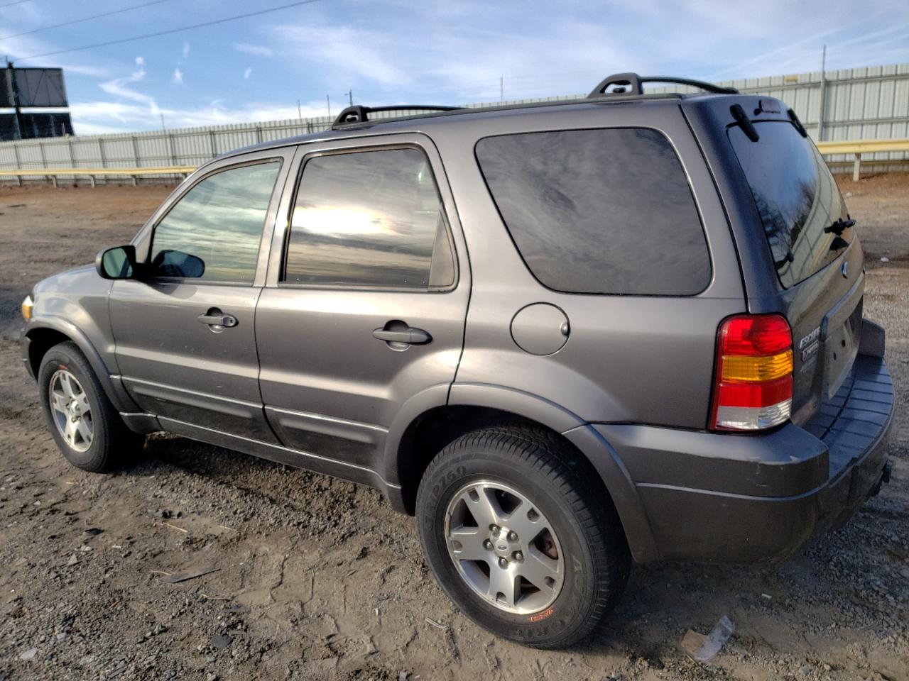 Изображение 2 2005 FORD ESCAPE LIMITED 2005 с VIN 1FMCU94145KB35885