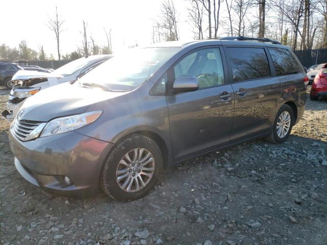 2012 TOYOTA SIENNA XLE 2012 image