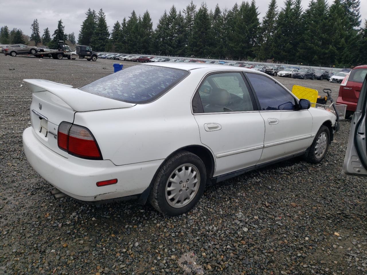 Изображение 3 1996 HONDA ACCORD EX 1996 с VIN 1HGCD566XTA172563