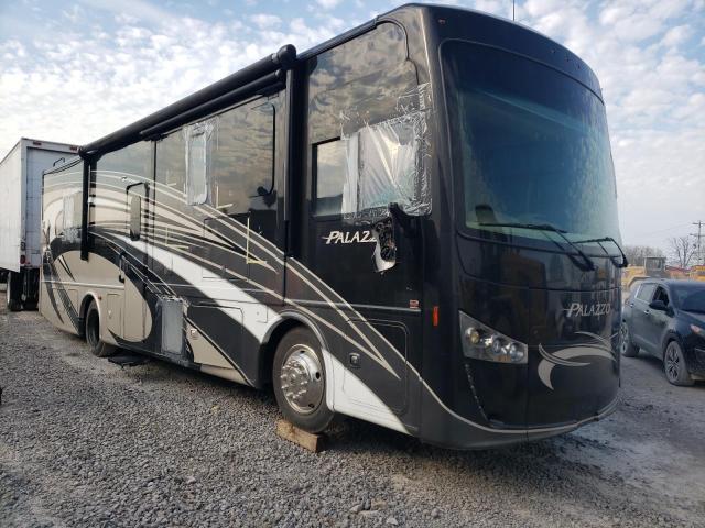 Image 1 of 2016 FREIGHTLINER CHASSIS XC 2016 with VIN 4UZAAJDT9GCHN9975