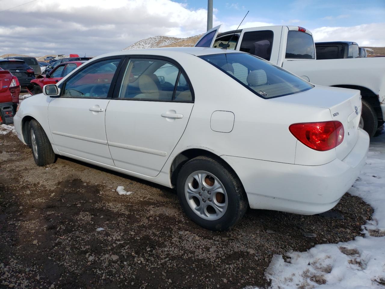 Image 2 of 2004 TOYOTA COROLLA CE 2004 with VIN 1NXBR38E94Z311582