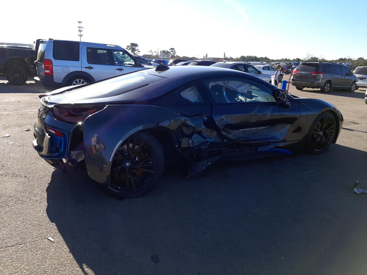 Obraz 3 z 2015 BMW I8  2015 z VIN WBY2Z2C53FV391379