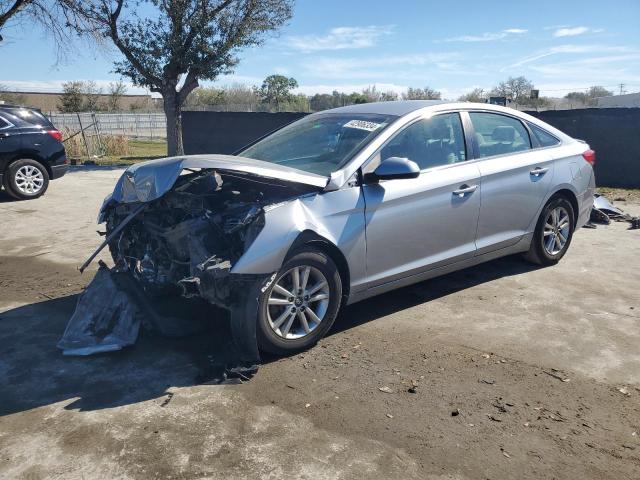 Obraz 1 z 2017 HYUNDAI SONATA SE 2017 z VIN 5NPE24AF1HH547884