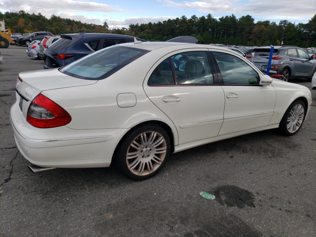 Image 3 of 2008 MERCEDES-BENZ E 350 4MATIC 2008 with VIN WDBUF87X28B193977