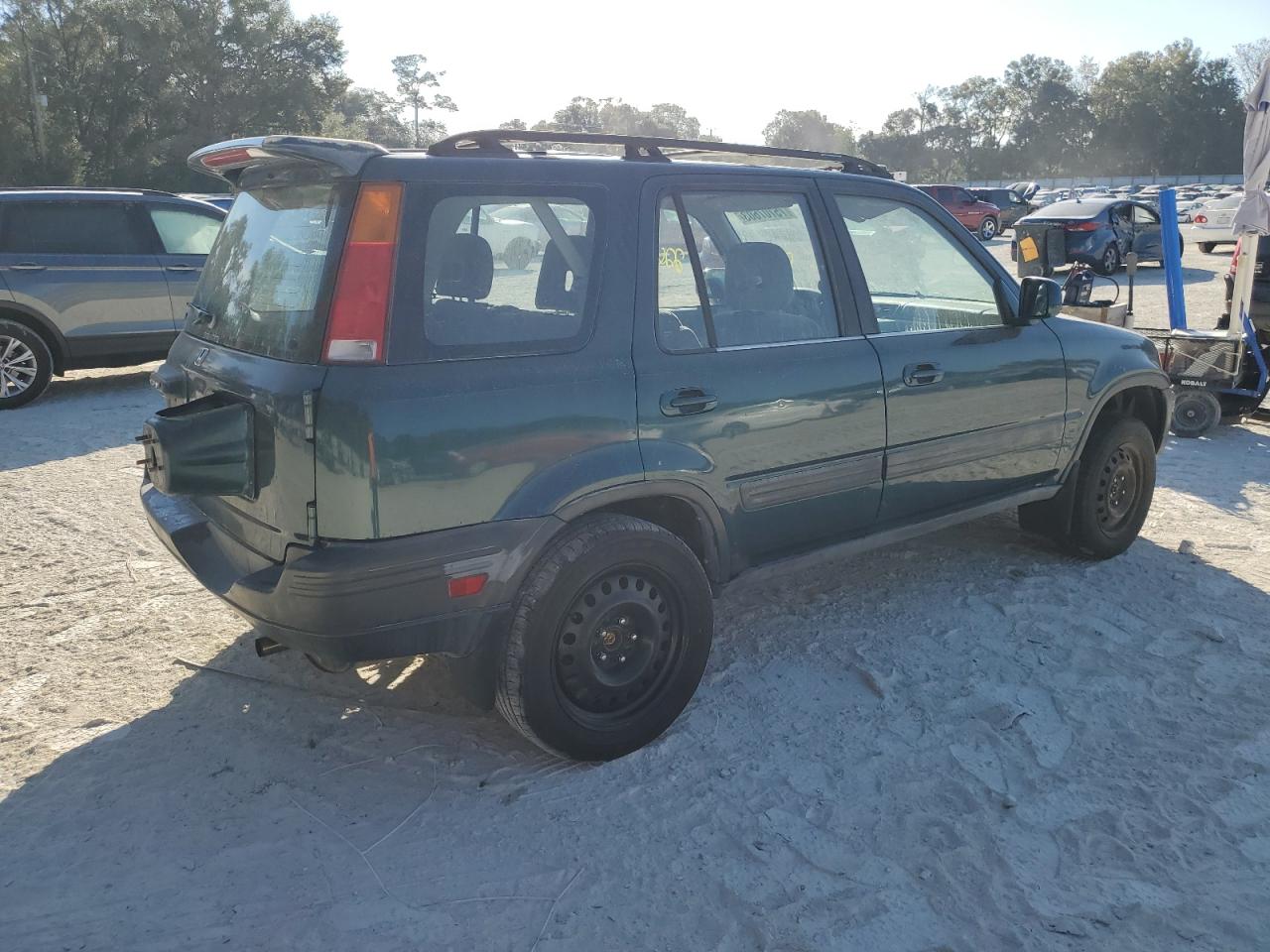 Image 3 of 1998 HONDA CR-V EX 1998 with VIN JHLRD1866WC083454