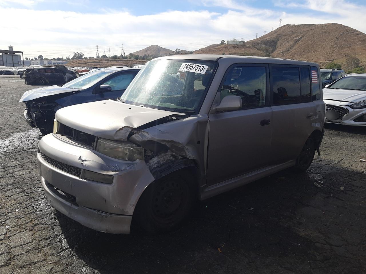 2004 TOYOTA SCION XB 2004 image