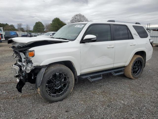 Изображение 1 2017 TOYOTA 4RUNNER SR5/SR5 PREMIUM 2017 с VIN JTEBU5JR8H5473405
