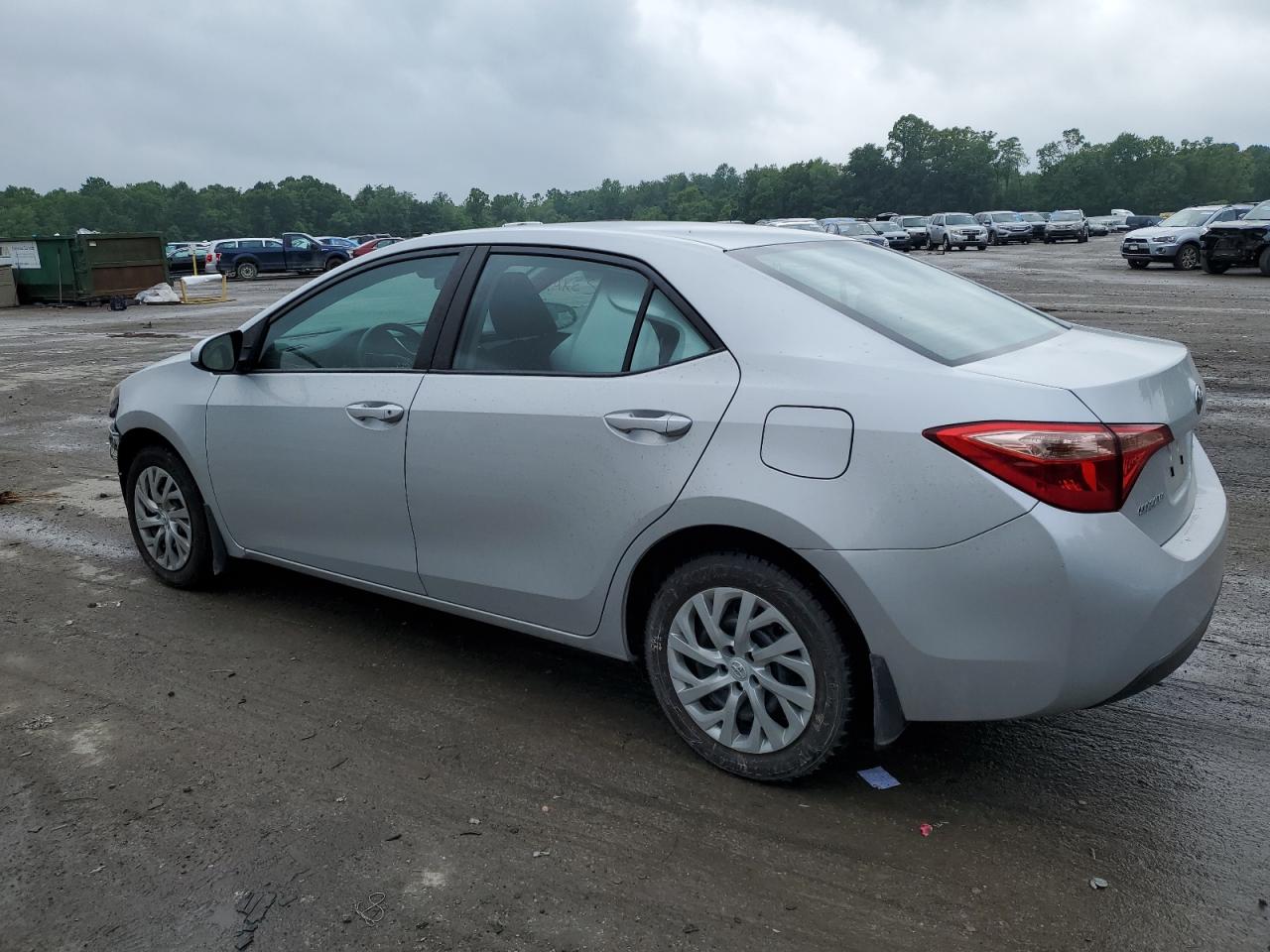 Obraz 2 z 2018 TOYOTA COROLLA L 2018 z VIN 2T1BURHE1JC110130