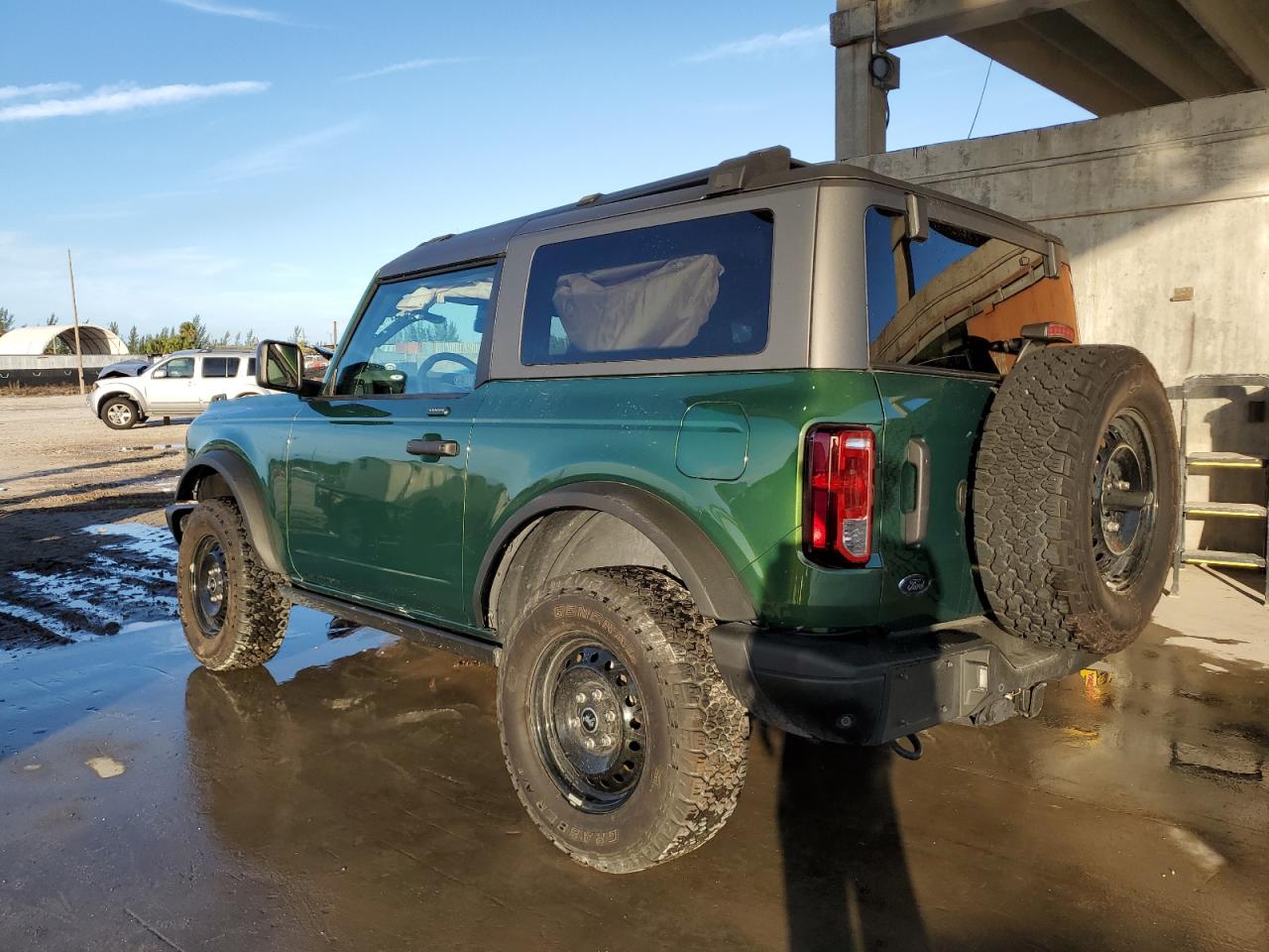 Изображение 2 2022 FORD BRONCO BASE 2022 с VIN 1FMDE5AP6NLA71359