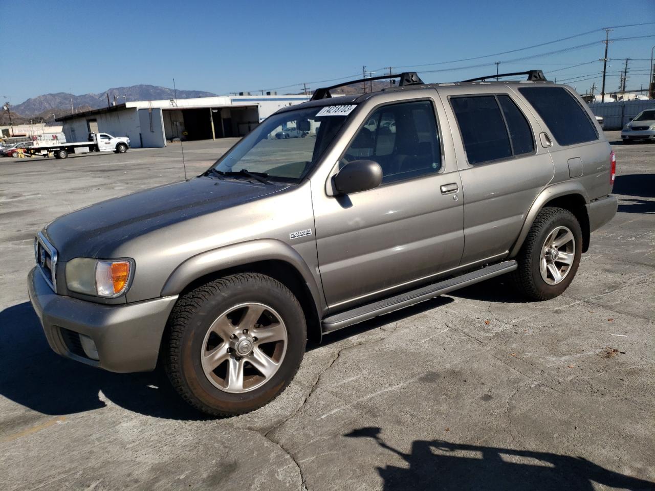 Image 1 of 2004 NISSAN PATHFINDER LE 2004 with VIN JN8DR09X34W809555
