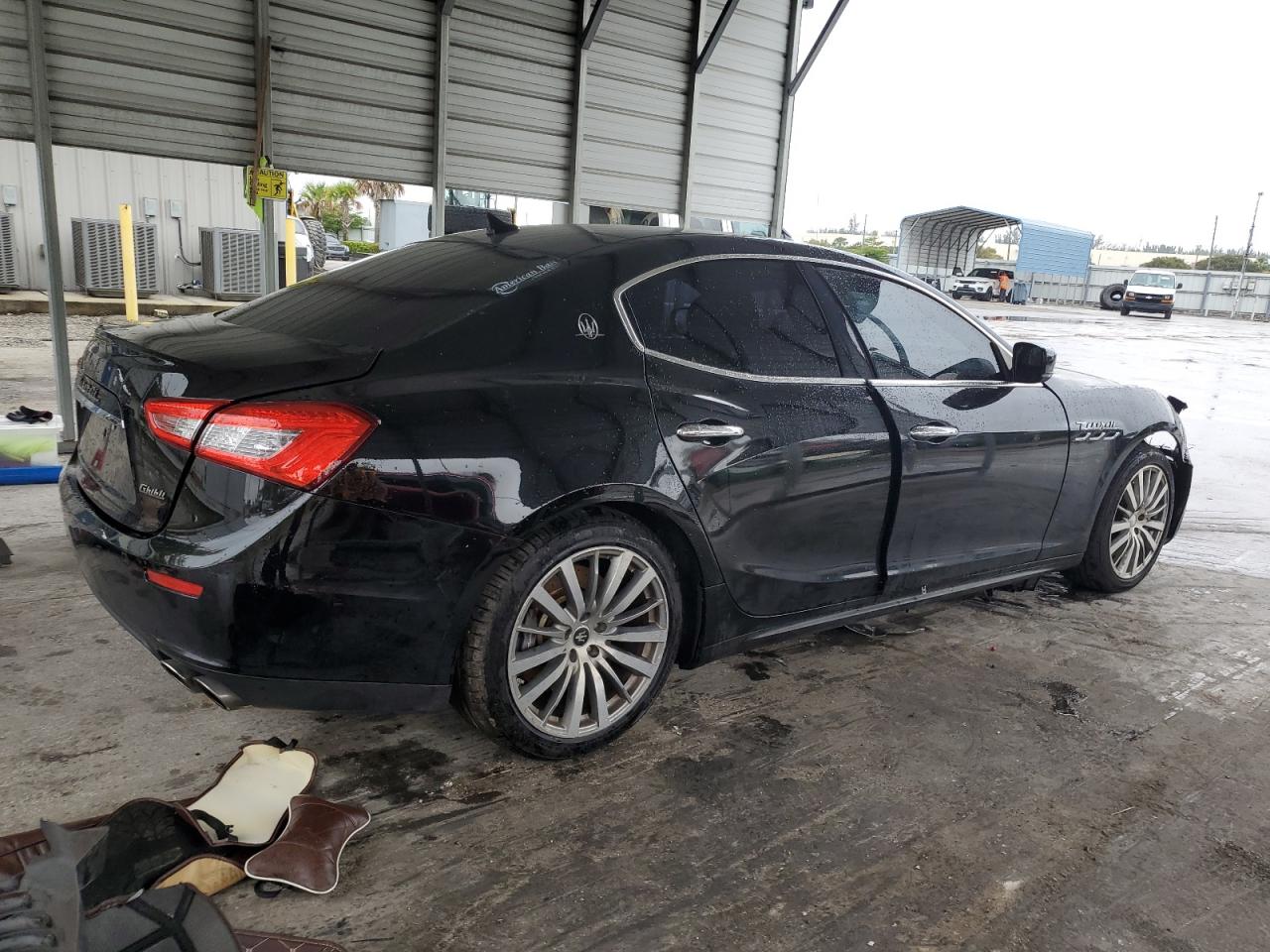 Image 3 of 2015 MASERATI GHIBLI  2015 with VIN ZAM57XSA9F1149540