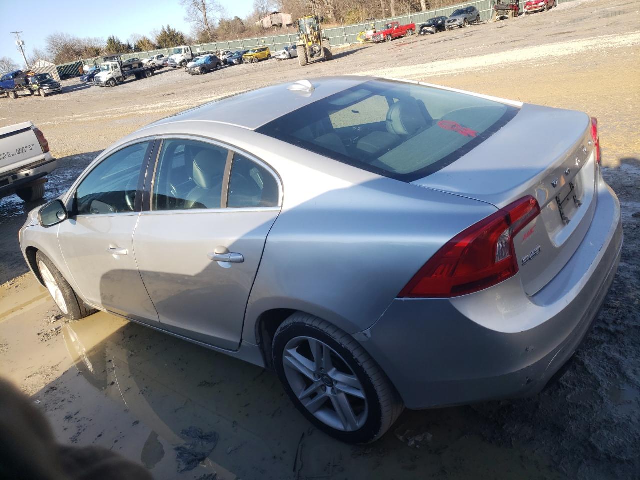 Image 2 of 2015 VOLVO S60 T5 2015 with VIN YV1612FS5E2293749