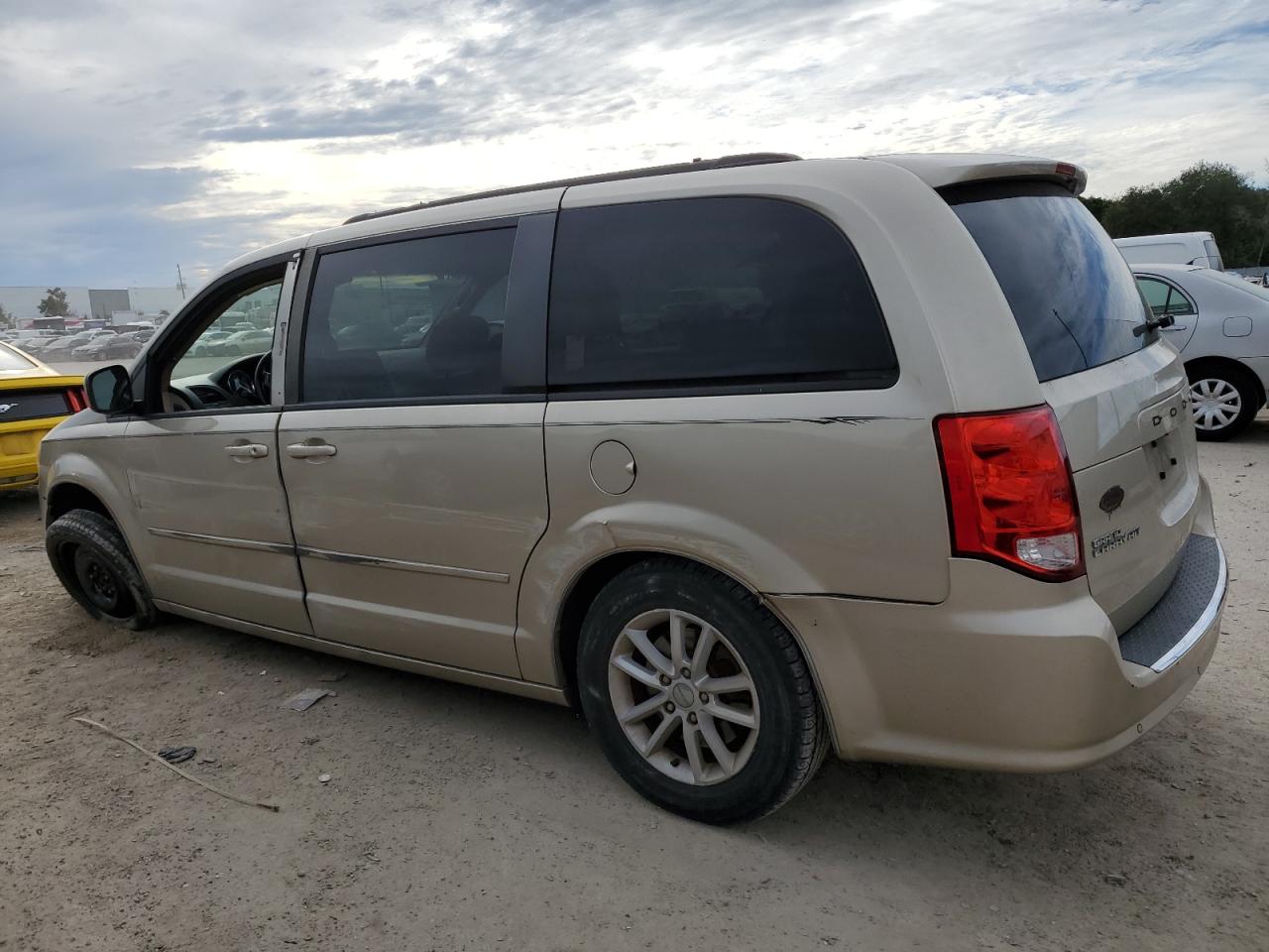 Image 2 of 2014 DODGE GRAND CARAVAN SXT 2014 with VIN 2C4RDGCG3ER360180