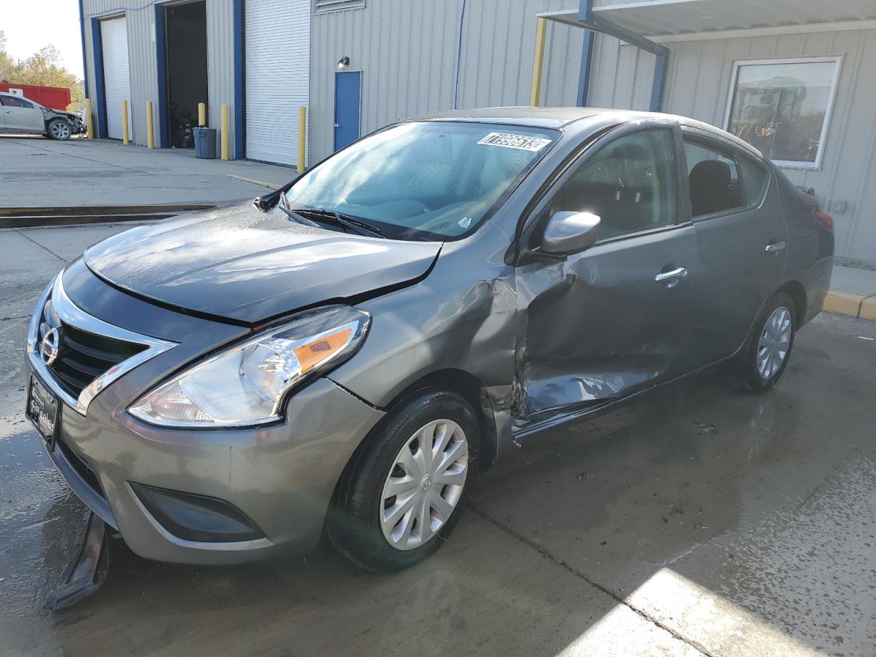 Изображение 1 2019 NISSAN VERSA S 2019 с VIN 3N1CN7AP5KL864327