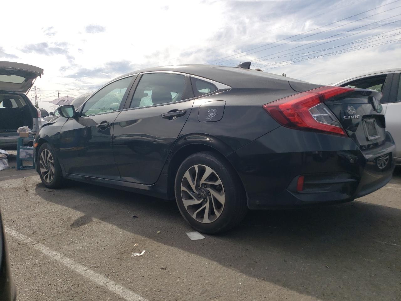 Obraz 2 z 2018 HONDA CIVIC EX 2018 z VIN 2HGFC2F77JH584283