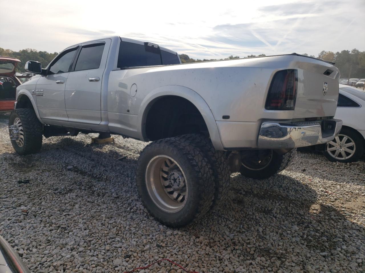 Obraz 2 z 2016 RAM 3500 LARAMIE 2016 z VIN 3C63RRJL2GG263832