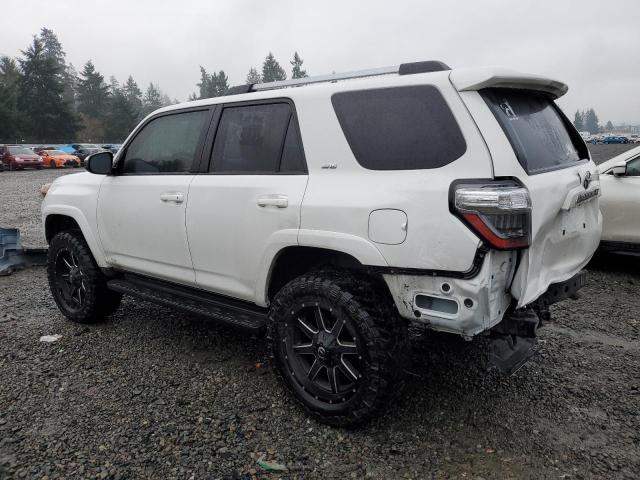 Obraz 2 z 2019 TOYOTA 4RUNNER SR5 2019 z VIN JTEBU5JRXK5634571