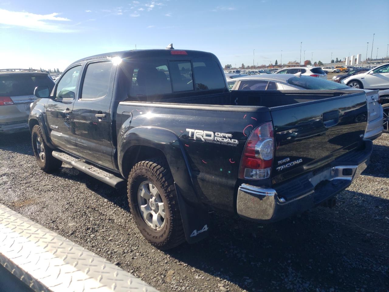 Obraz 2 z 2012 TOYOTA TACOMA DOUBLE CAB 2012 z VIN 3TMLU4EN9CM092675