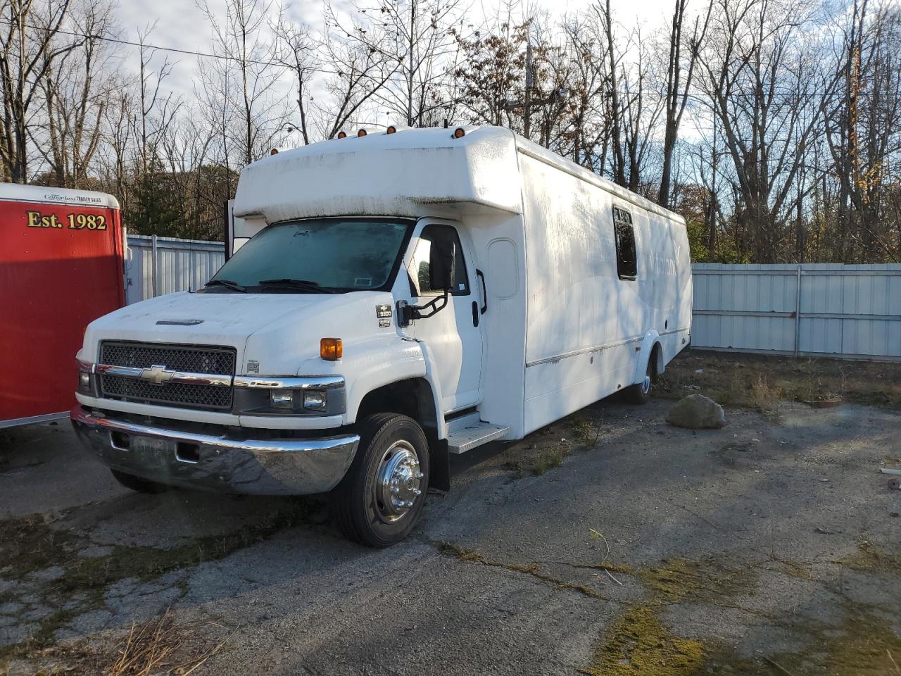 Image 1 of 2009 CHEVROLET C5500 C5V042 2009 with VIN 1GBJ5V1999F402257