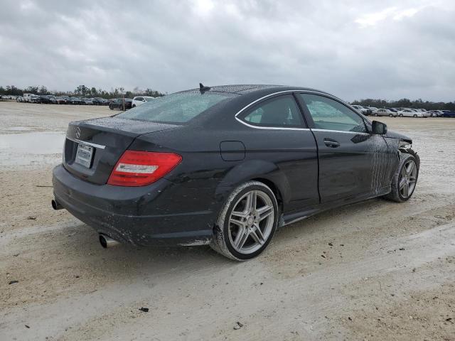 Obraz 3 z 2014 MERCEDES-BENZ C 250 2014 z VIN WDDGJ4HBXEG220579